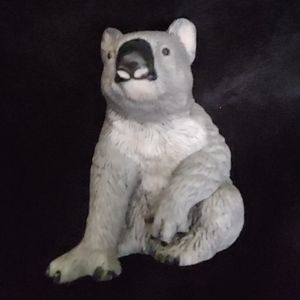VTG. Royal Heritage Koala Bear Figurine